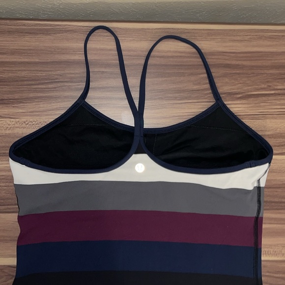 Lululemon power Y tank Lyon light striped tank top - Picture 7 of 16